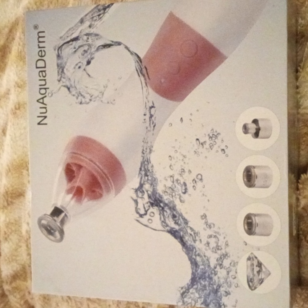 NuAquaDerm facial wand